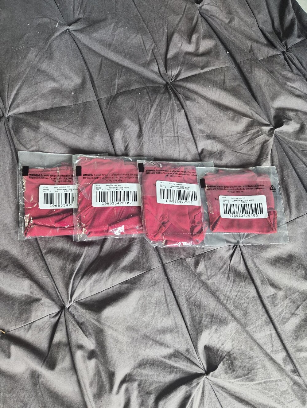 NWT SOMA PANTIES 4 PAIRS - PAINT THE TOWN RED